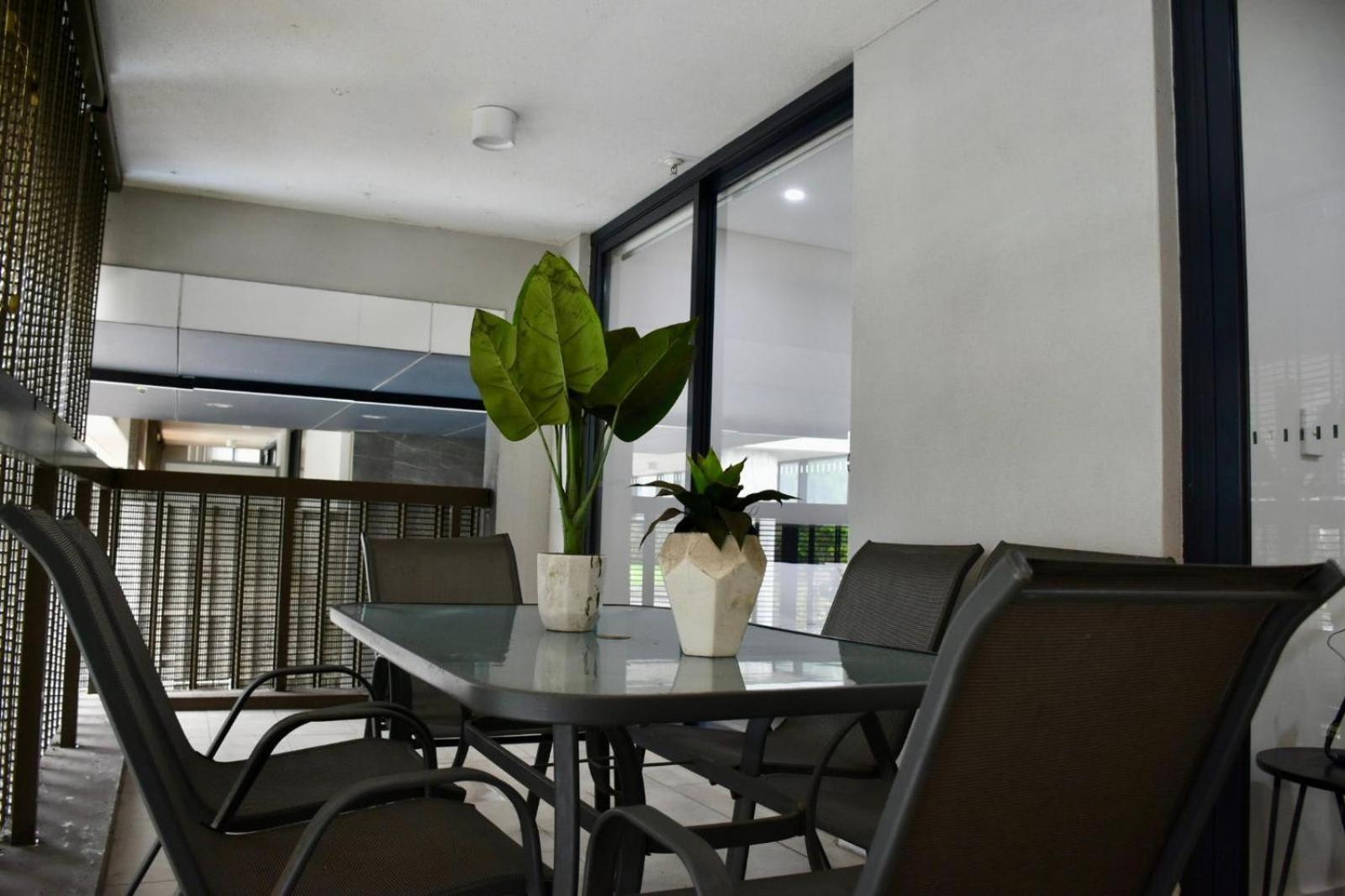 Apartment 2-level With 3 Beds 3 Baths & Free Parking In Waterloo Sydney